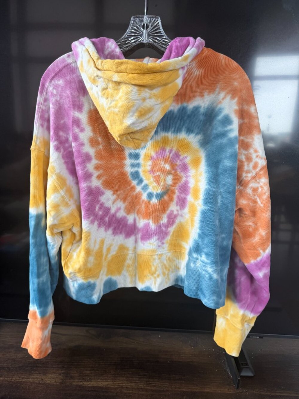 DAYDREAMER LA Rainbow Spiral Tie Dye Cropped Hoodie Sweatshirt Medium Made in US - Picture 4 of 7